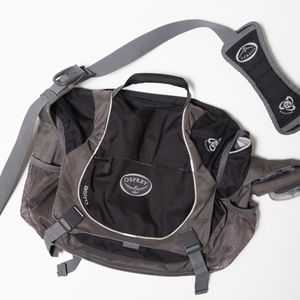 18L Osprey Astro Laptop Messenger Bag